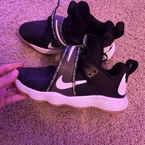 Hyper set volleyball shoes !!